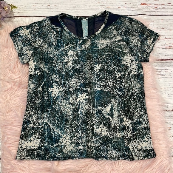 Lululemon Wildwood White Multi-color/Nocturnal Teal Seek The Heat Shirt - Picture 1 of 11